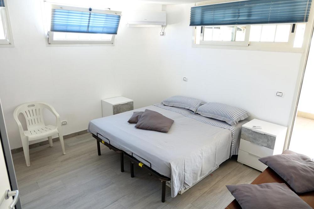 شقة Terrazza Con Vista نيتّونو المظهر الخارجي الصورة